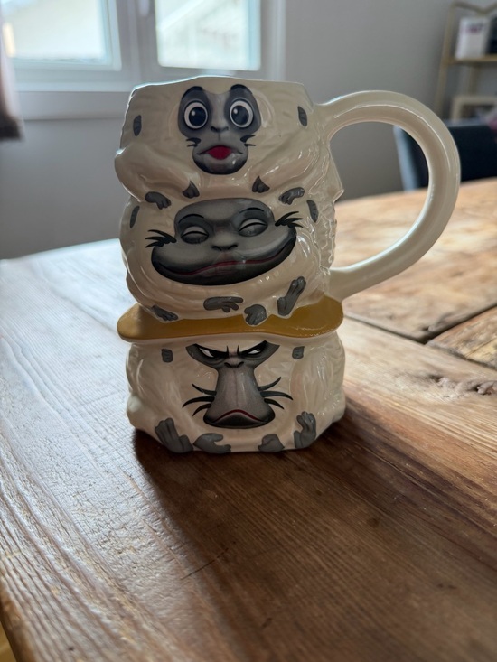 Disney Other - Disney Raya and the last Dragon Mug - Ongis Monkey totem mug